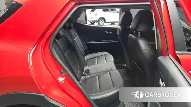 Kia Stonic 2018 Красный из Кореи, фото 2