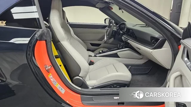 Porsche 911(992) 2022 Черный из Кореи, фото 2