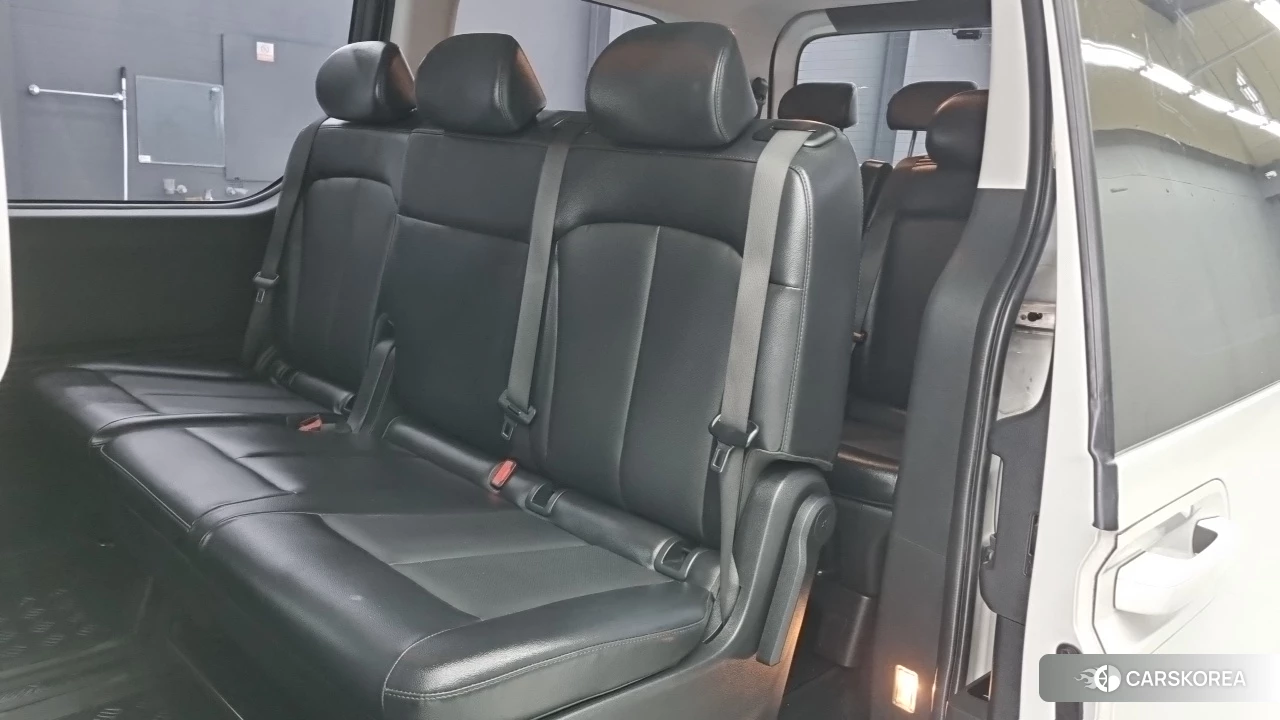 Hyundai Staria 2021 Белый из Кореи, фото 2