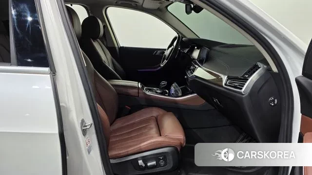 BMW X5 (G05) 2022 Белый из Кореи, фото 2