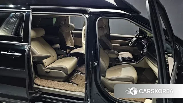 Kia Carnival 4th generation 2022 Черный из Кореи, фото 2