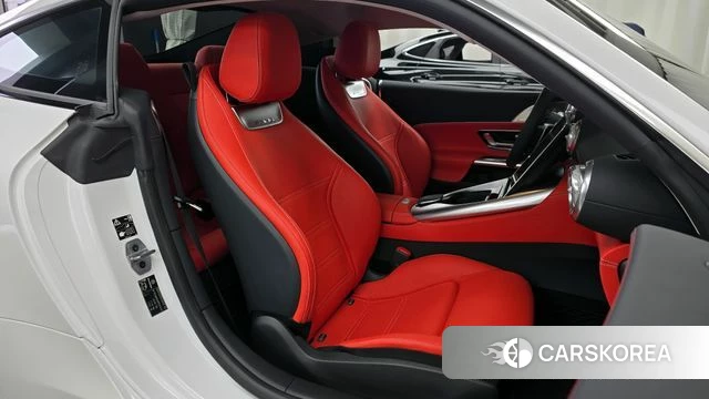 Mercedes-Benz AMG GT C192 2025 Белый из Кореи, фото 2