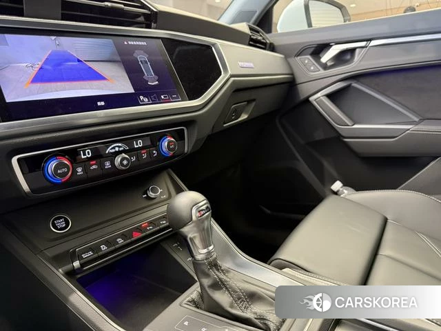 Audi Q3 2024 Белый из Китая, фото 2