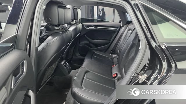 Audi New A3 2018 Черный из Кореи, фото 2