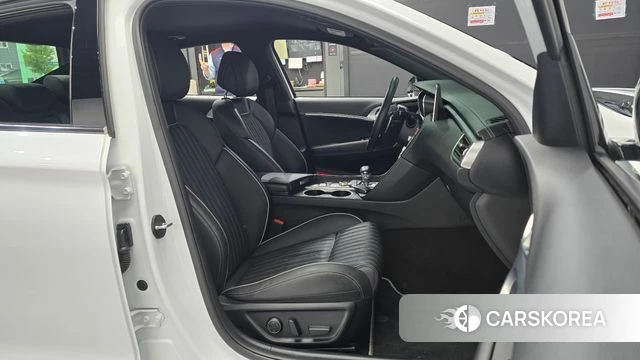 Genesis G70 2020 Белый из Кореи, фото 2