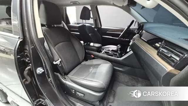 Kia Mohave Master 2022 Серый из Кореи, фото 2