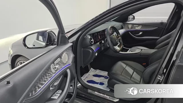 Mercedes-Benz E-Class W213 2021 Серый из Кореи, фото 2