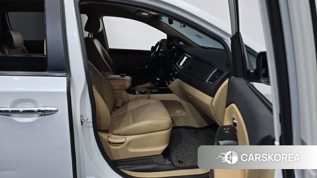 Kia The New Carnival 2019 Белый из Кореи, фото 2