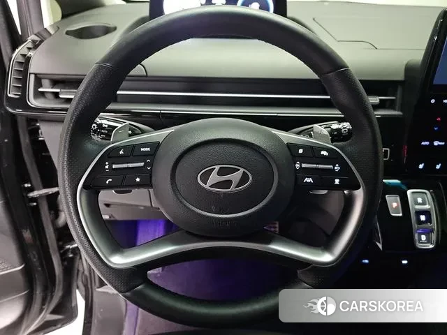 Hyundai Staria 2025 Черный из Кореи, фото 2