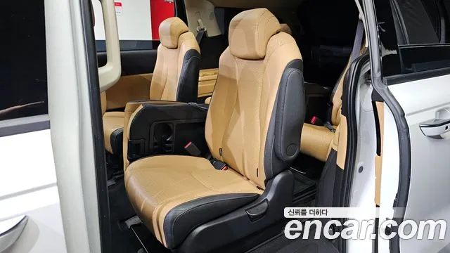 Kia Carnival 4th generation 2023 Белый из Кореи, фото 2