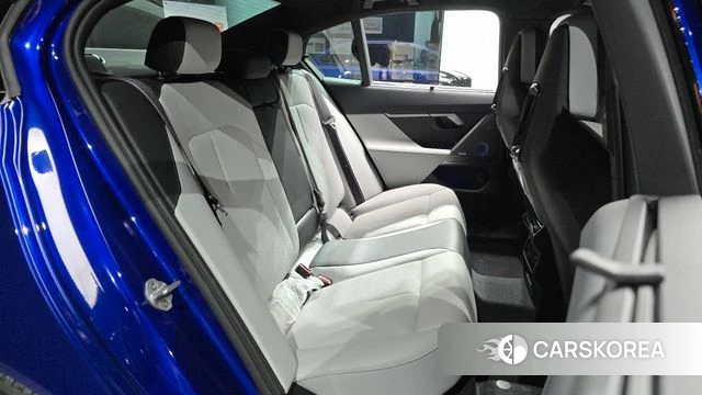 BMW M5 (G90) 2026 Синий из Кореи, фото 2