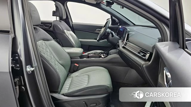 Kia Sportage 5th Generation 2024 Серебристо-серый из Кореи, фото 2