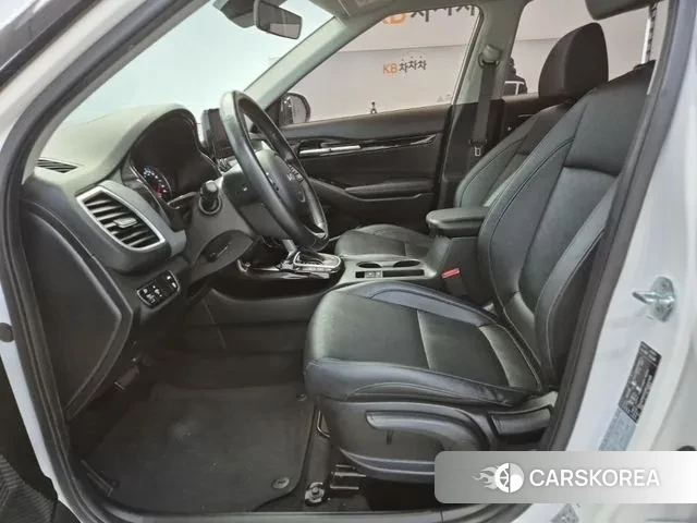 Kia Seltos 2022 Белый из Кореи, фото 2