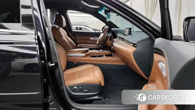 Genesis GV70 2021 Черный из Кореи, фото 2