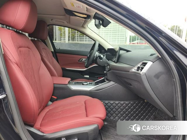 BMW 3 series 2025 Черный из Китая, фото 2