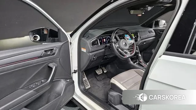 Volkswagen T-Roc 2021 Белый из Кореи, фото 2