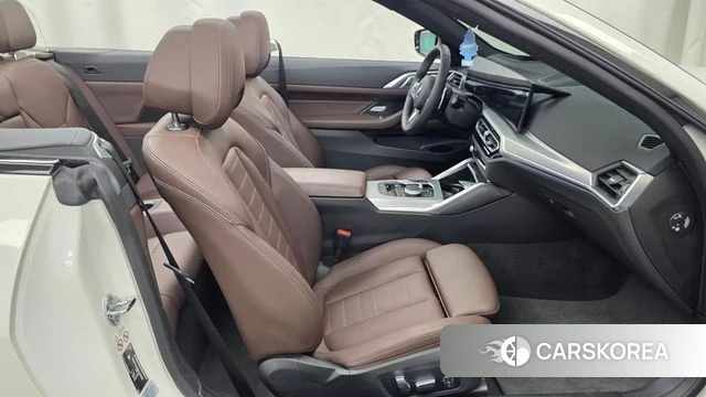 BMW 4 Series (G22) 2023 Белый из Кореи, фото 2
