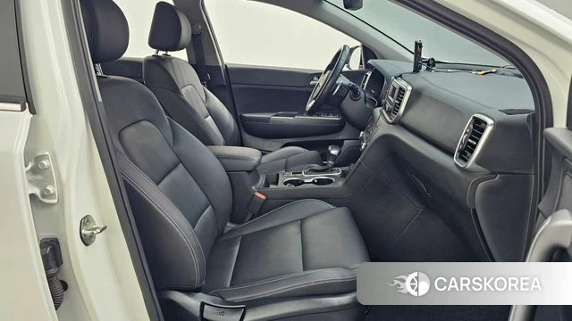 Kia Sportage The Bold 2021 Белый из Кореи, фото 2