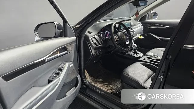 Kia Seltos 2022 Черный из Кореи, фото 2