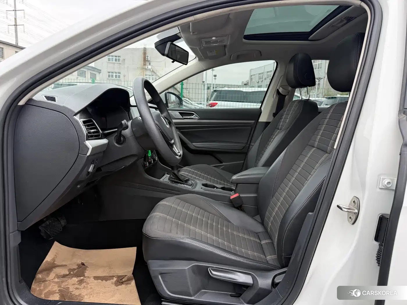 Volkswagen Lavida 2021 Белый из Китая, фото 2