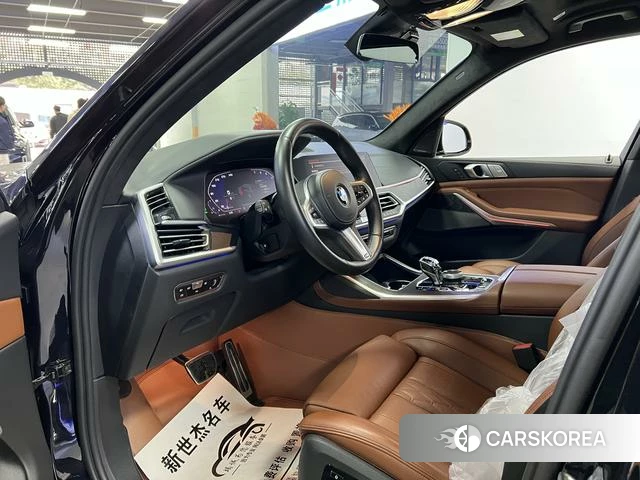 BMW X7 2021 Черный из Китая, фото 2