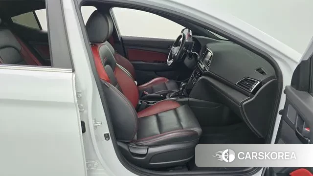 Hyundai Avante AD 2018 Белый из Кореи, фото 2