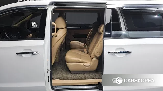 Kia The New Carnival 2018 Белый из Кореи, фото 2