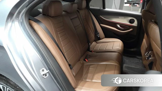 Mercedes-Benz E-Class W213 2019 Серый из Кореи, фото 2