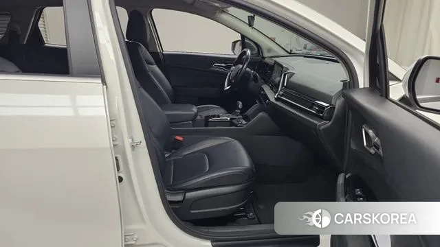 Kia Sportage 5th Generation 2022 Белый из Кореи, фото 2