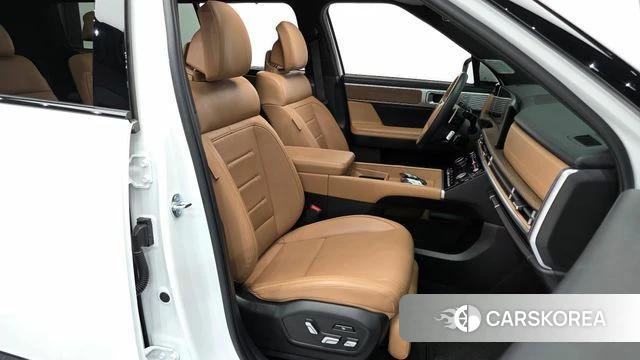 Hyundai Santa Fe (MX5) 2024 Белый из Кореи, фото 2