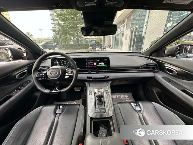 GAC Trumpchi Shadow Leopard 2023 Серебристо-серый из Китая, фото 2