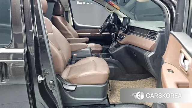 Hyundai The New Grand Starex 2018 Черный из Кореи, фото 2