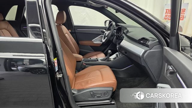 Audi Q3 (F3) 2020 Черный из Кореи, фото 2