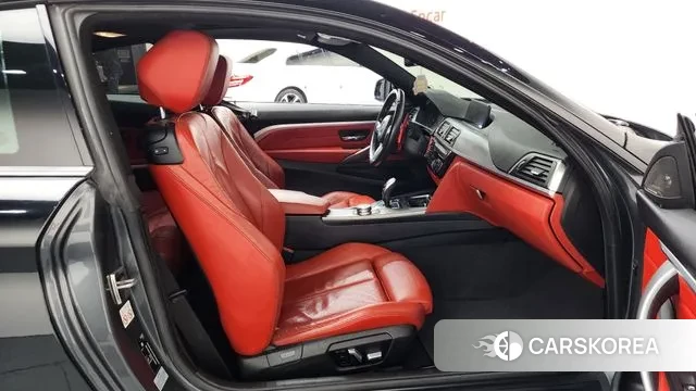 BMW 4 Series (F32) 2018 Черный из Кореи, фото 2