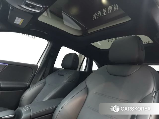 Mercedes-Benz GLA 2023 Белый из Китая, фото 2