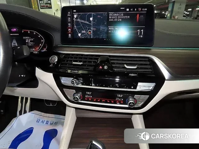 BMW 5 Series (G30) 2020 Черный из Кореи, фото 2