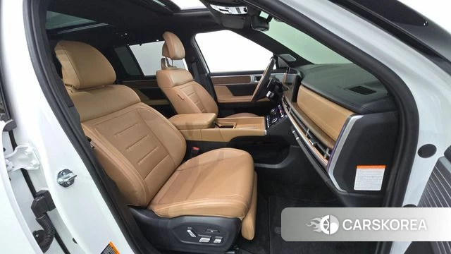 Hyundai Santa Fe (MX5) 2023 Белый из Кореи, фото 2