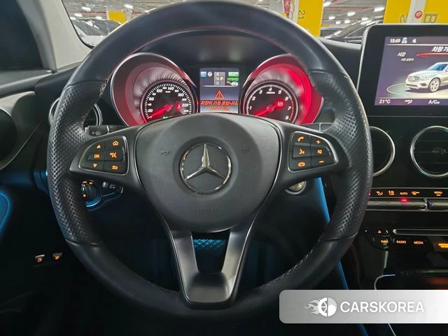 Mercedes-Benz GLC-Class X253 2018 Черный из Кореи, фото 2