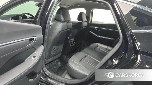 Hyundai Sonata (DN8) 2021 Черный из Кореи, фото 2