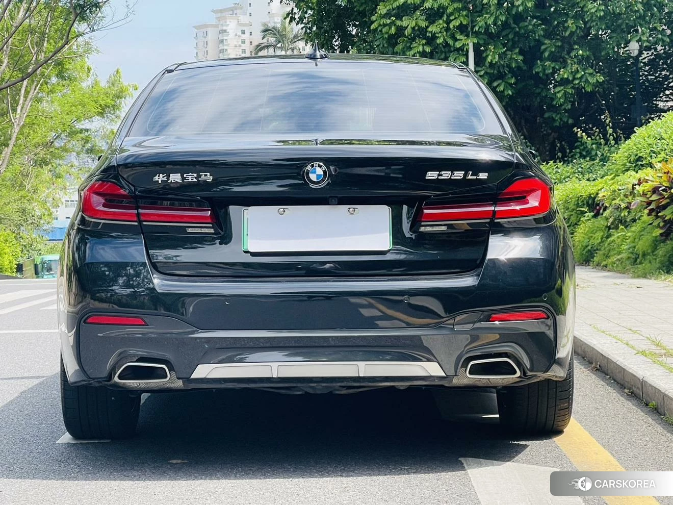BMW 5 series PHEV 2020 Черный из Китая, фото 2