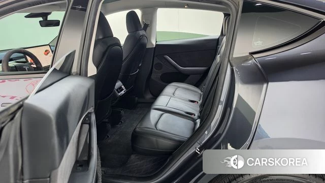 Tesla Model Y 2023 Серый из Кореи, фото 2