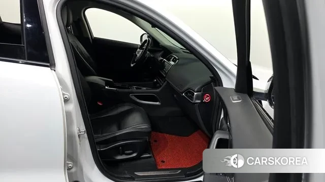 Jaguar F-PACE 2018 Белый из Кореи, фото 2