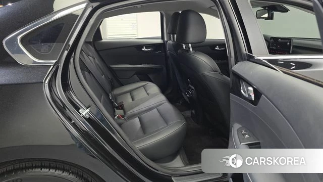 Kia The New K3 2nd generation 2024 Черный из Кореи, фото 2