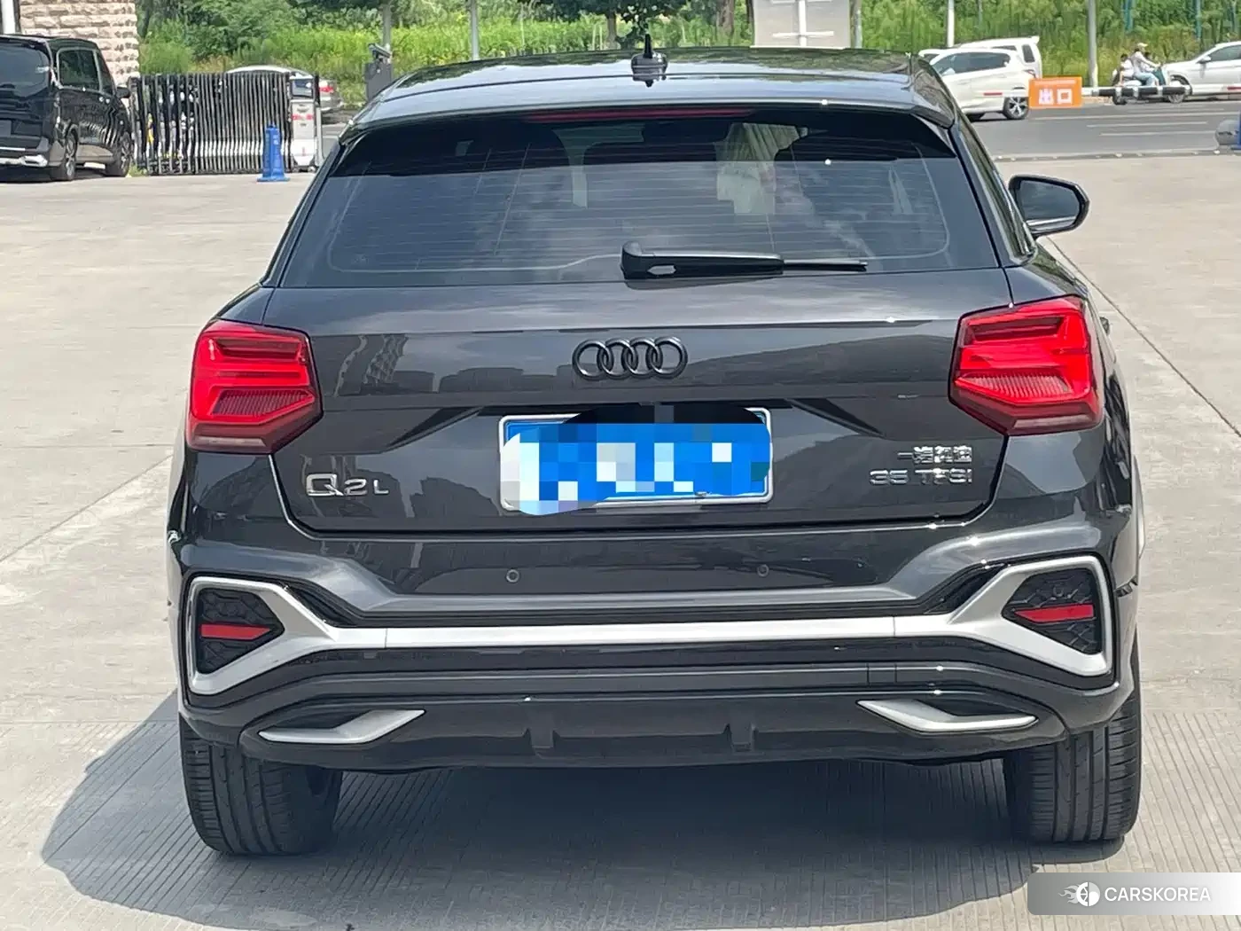 Audi Q2L 2021 Silver/gray из Китая, фото 2