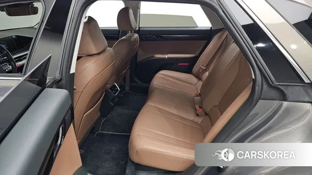 Hyundai Grandeur (GN7) 2023 Песочный из Кореи, фото 2