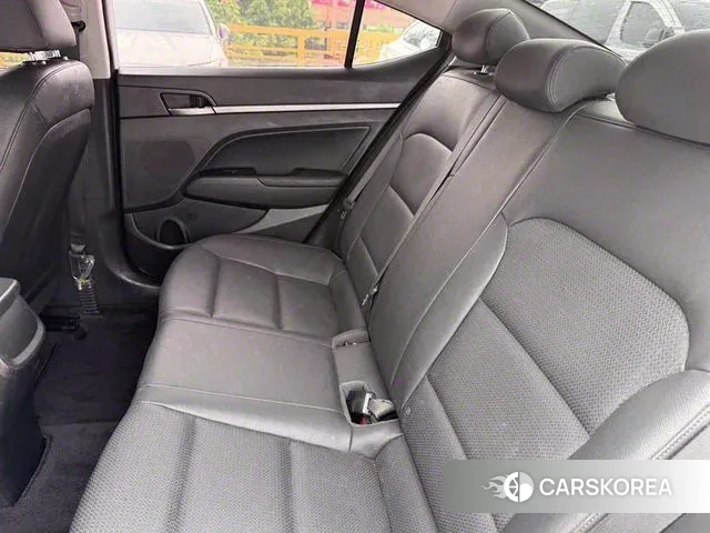 Hyundai Avante AD 2018 Белый из Кореи, фото 2