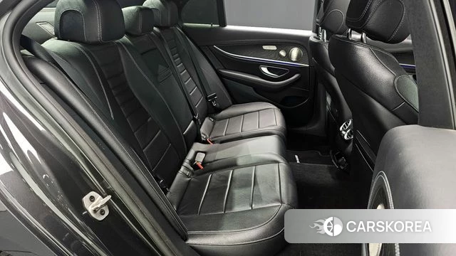 Mercedes-Benz E-Class W213 2022 Серый из Кореи, фото 2