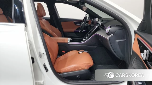 Mercedes-Benz C-Class W206 2023 Белый из Кореи, фото 2