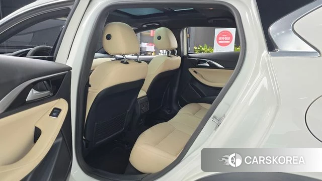 Infiniti QX30 2019 Белый из Кореи, фото 2