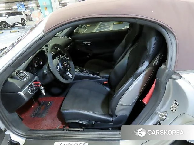 Porsche 718 Boxster 2021 Серебристо-серый из Кореи, фото 2